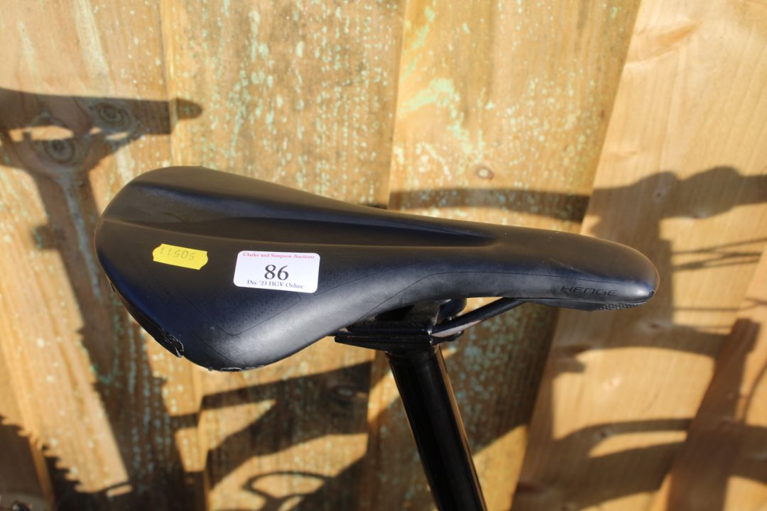 2019 Specialized Levo e-bike. Size medium with 29in Roval Traverse wheels, Sram Level T disc brakes, - Image 14 of 32