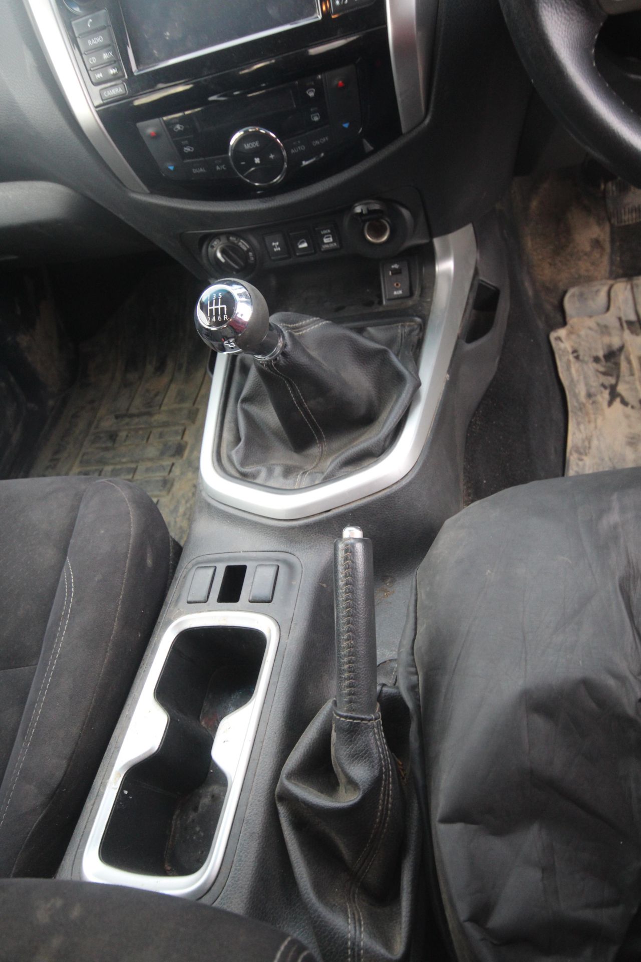 Nissan Navara NP300 manual double-cab pick-up. Registration YC16 XSY. Date of first registration - Image 66 of 80