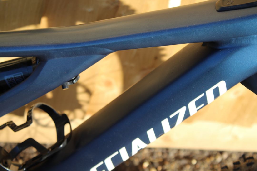 2019 Specialized Levo e-bike. Size medium with 29in Roval Traverse wheels, Sram Level T disc brakes, - Image 8 of 32