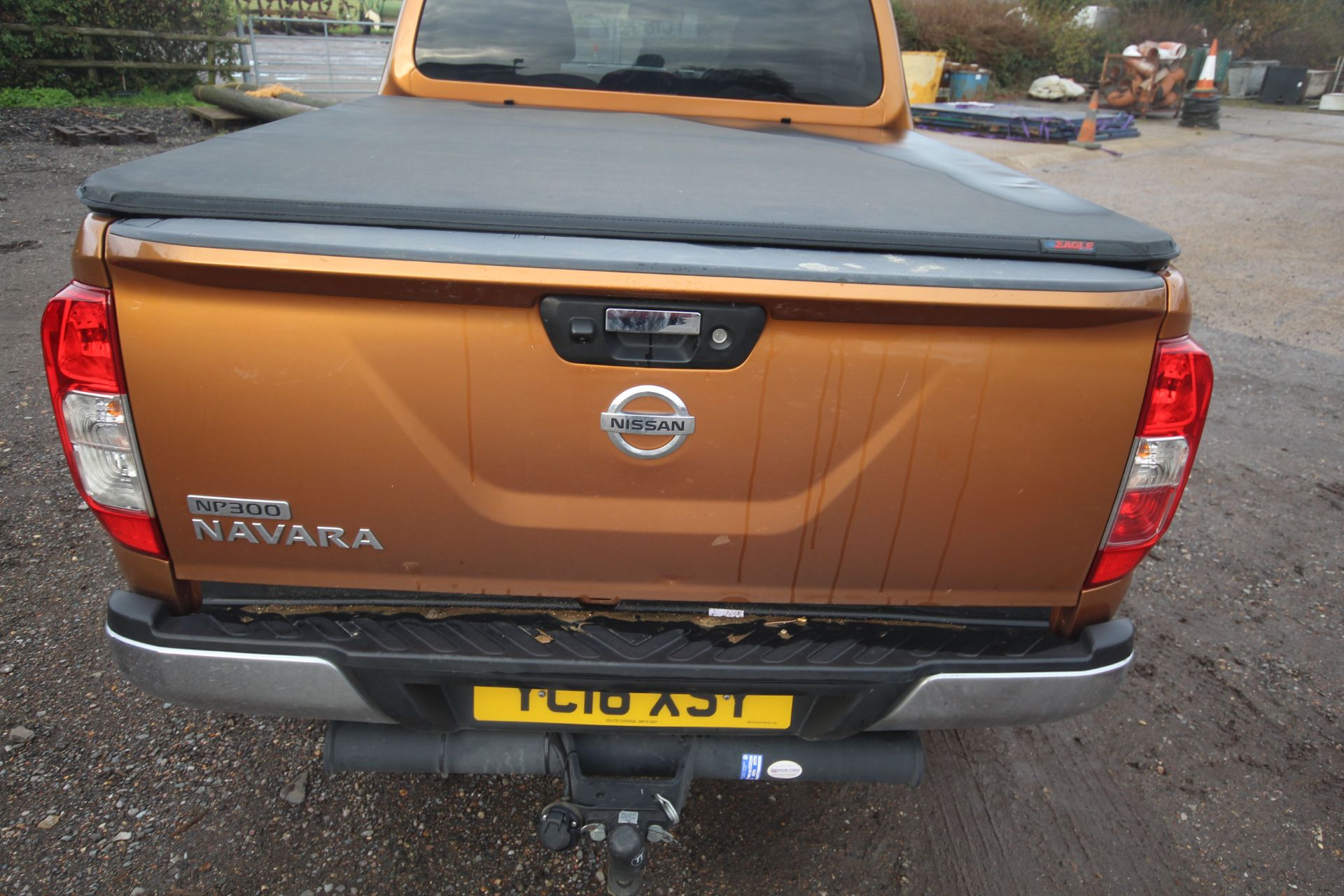 Nissan Navara NP300 manual double-cab pick-up. Registration YC16 XSY. Date of first registration - Image 25 of 80