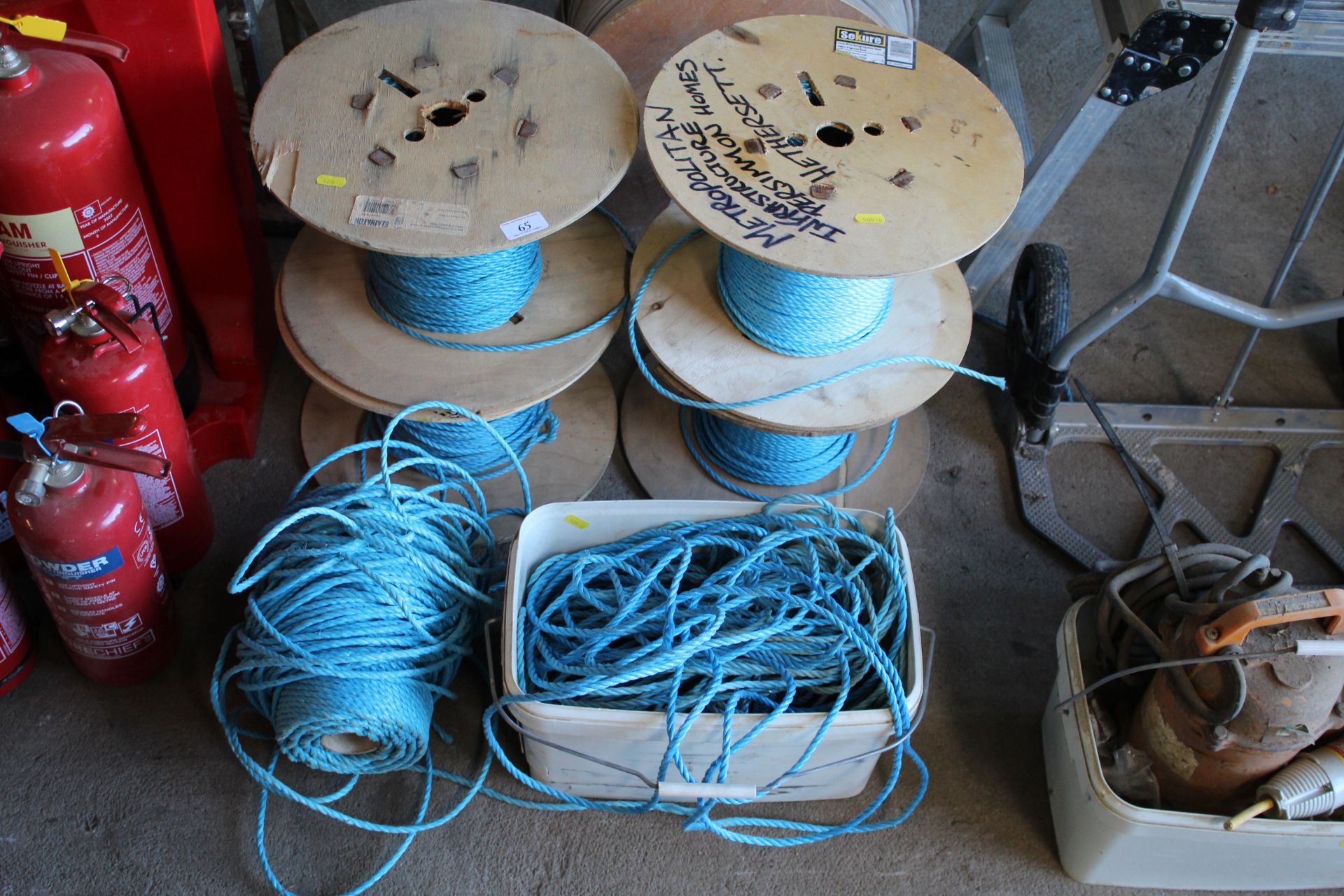 Large quantity of rope. V CAMPSEA ASHE