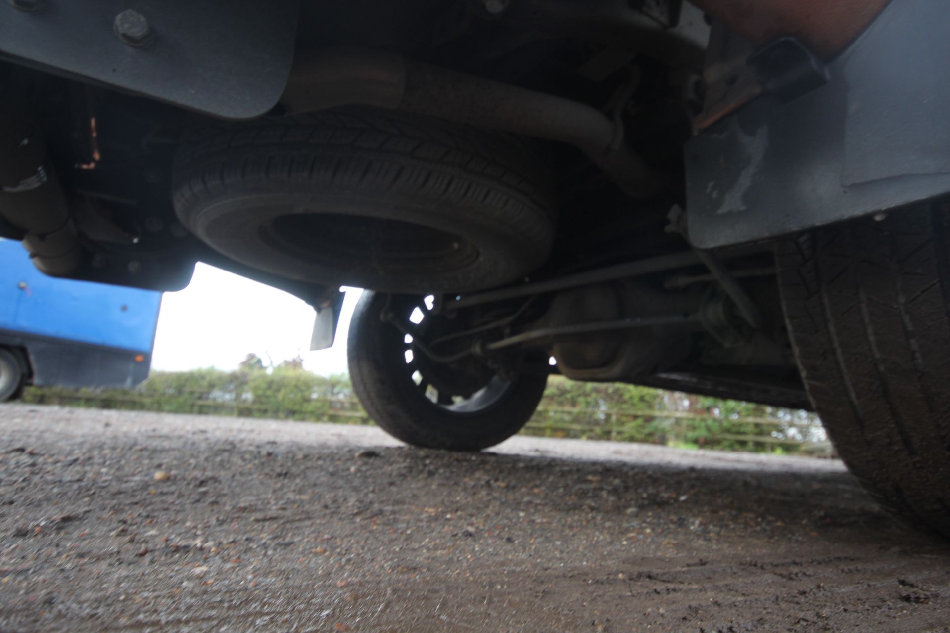 Nissan Navara NP300 manual double-cab pick-up. Registration YC16 XSY. Date of first registration - Image 36 of 80