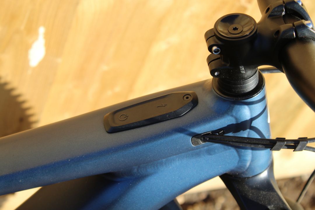 2019 Specialized Levo e-bike. Size medium with 29in Roval Traverse wheels, Sram Level T disc brakes, - Image 7 of 32