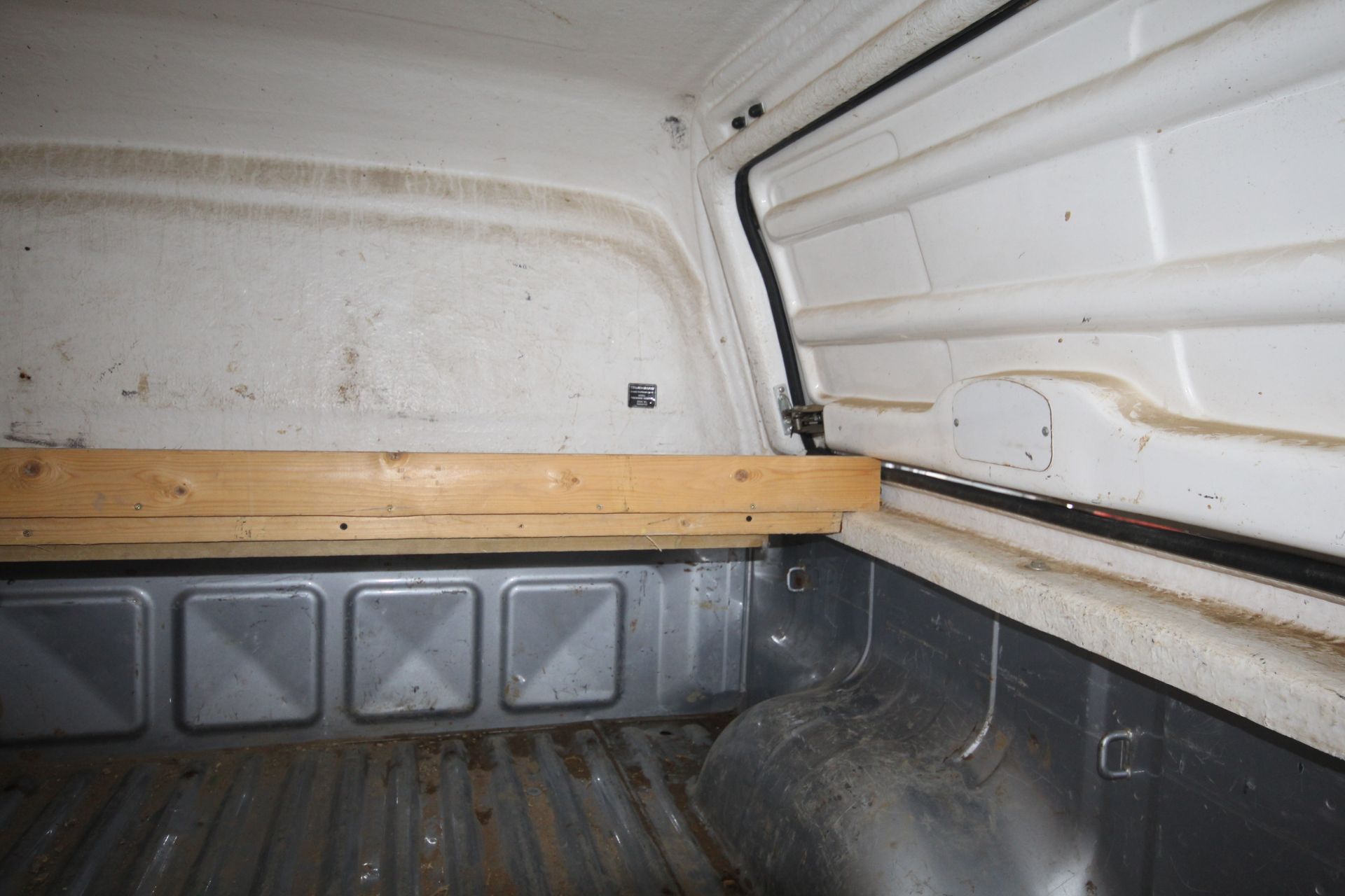 Mitsubishi L200 manual king-cab pick-up. Registration WN16 FMU. Date of first registration 14/03/ - Image 12 of 86