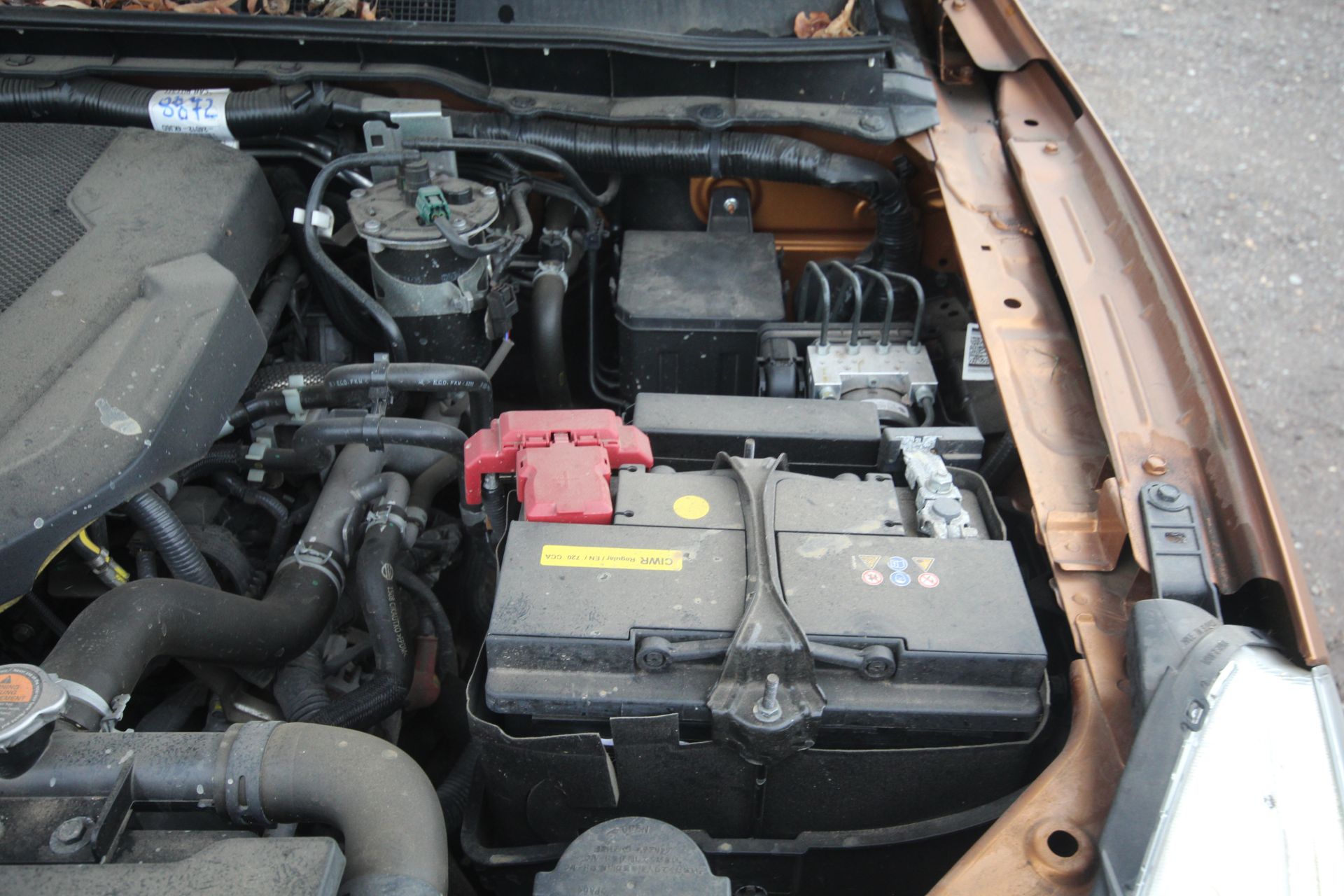 Nissan Navara NP300 manual double-cab pick-up. Registration YC16 XSY. Date of first registration - Image 77 of 80