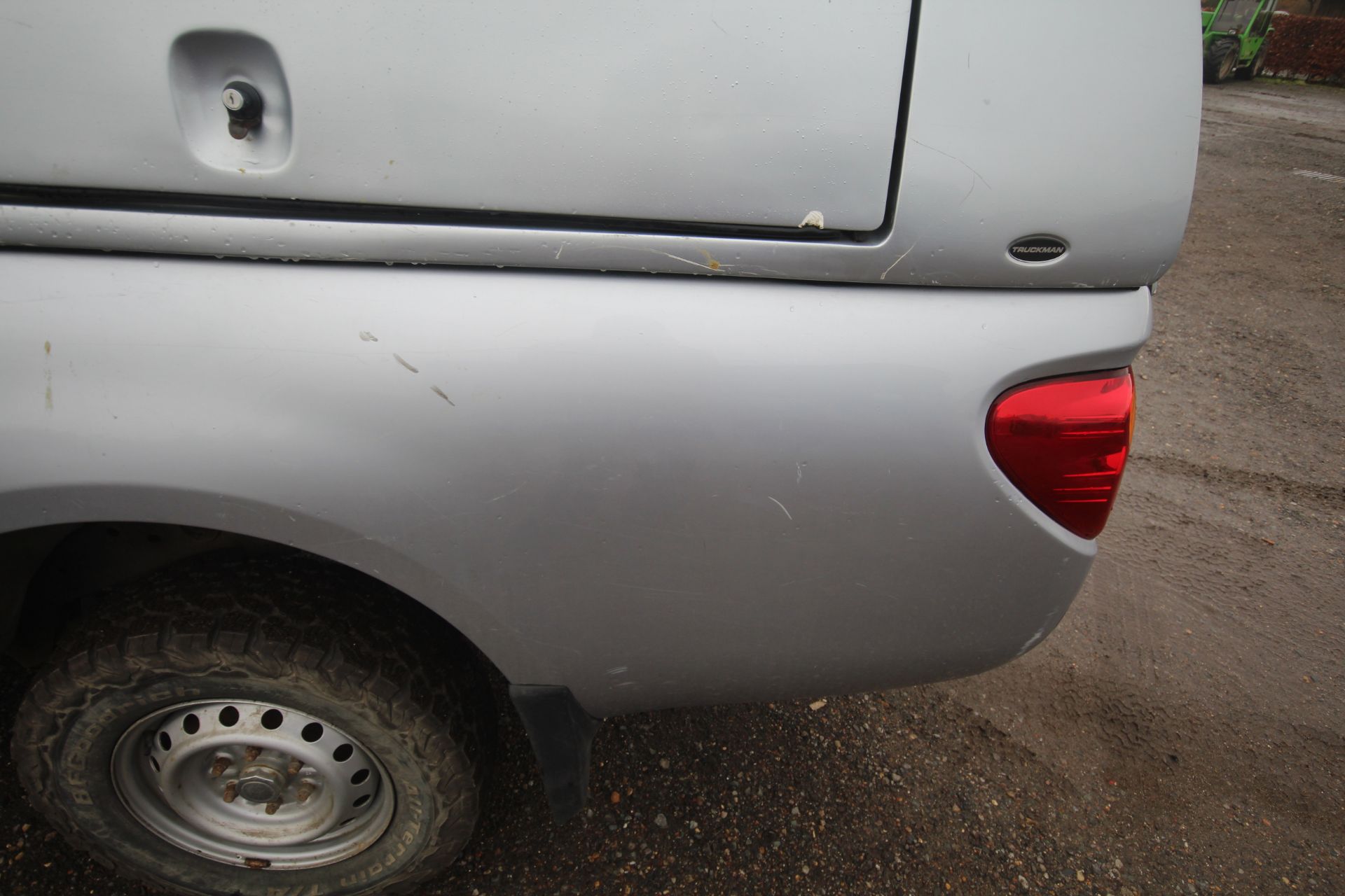 Mitsubishi L200 manual king-cab pick-up. Registration WN16 FMU. Date of first registration 14/03/ - Image 38 of 86