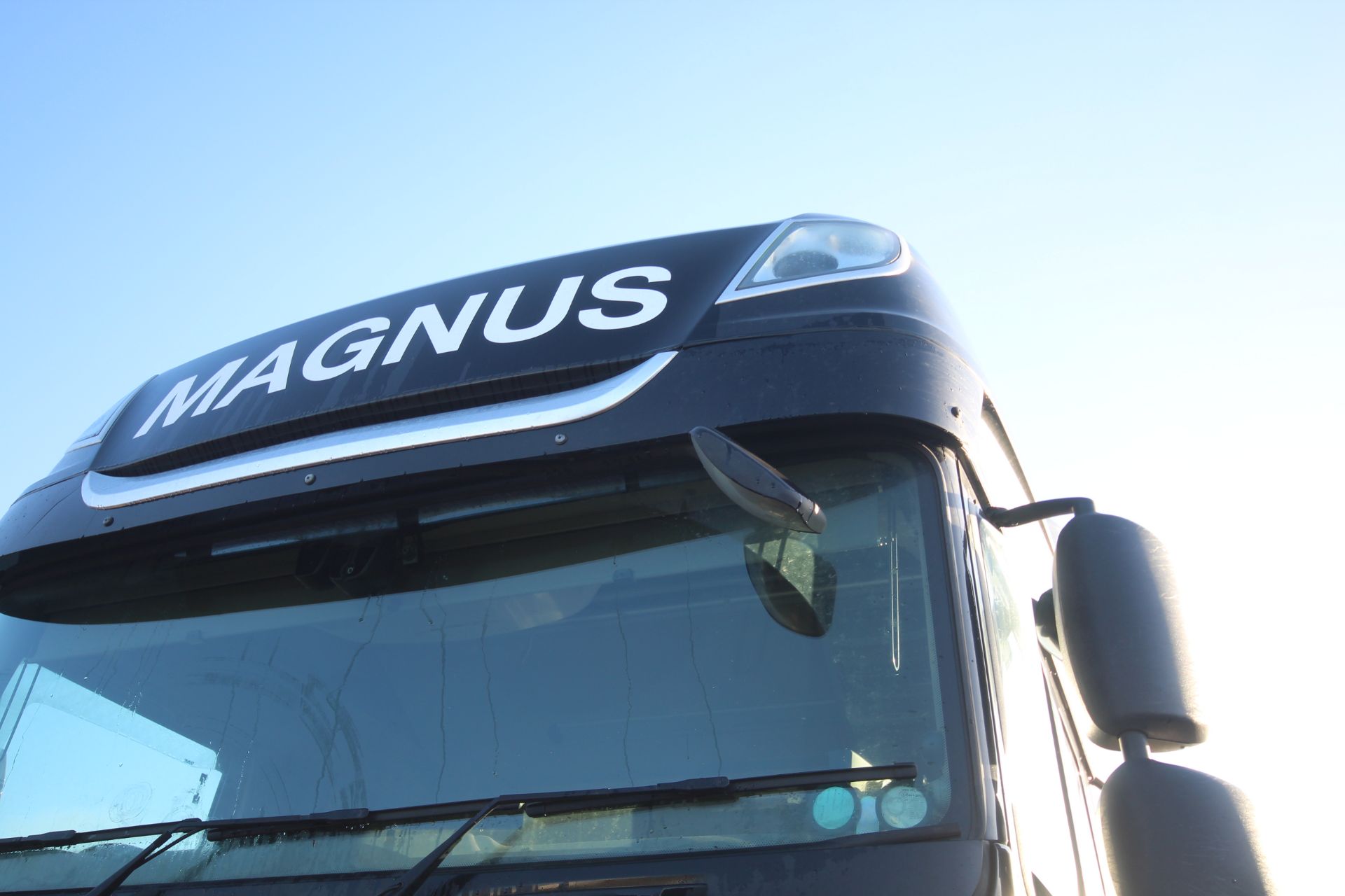 DAF XF 480 FTG 6X2 Euro 6D auto mid-lift and steer 44T unit. Registration P77 MGL. Date of first - Image 9 of 120