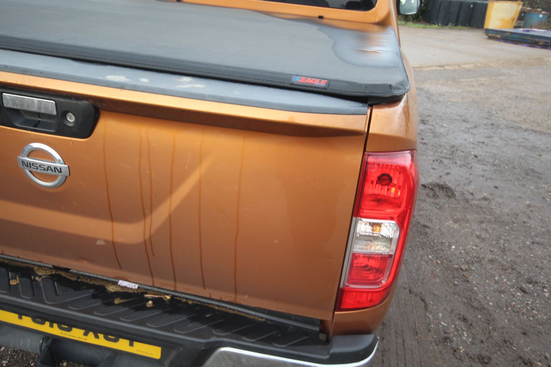 Nissan Navara NP300 manual double-cab pick-up. Registration YC16 XSY. Date of first registration - Image 26 of 80