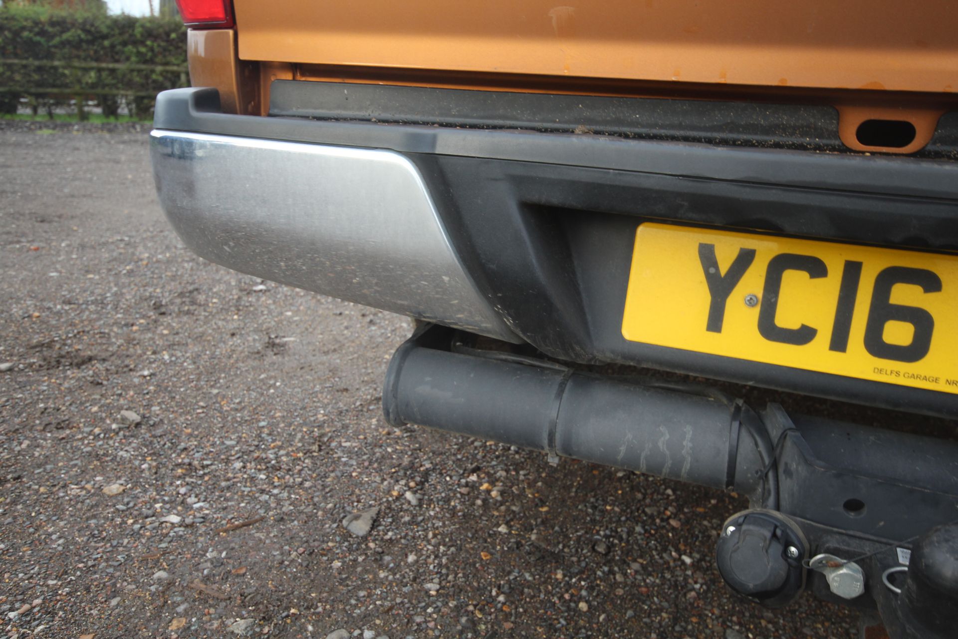 Nissan Navara NP300 manual double-cab pick-up. Registration YC16 XSY. Date of first registration - Image 27 of 80