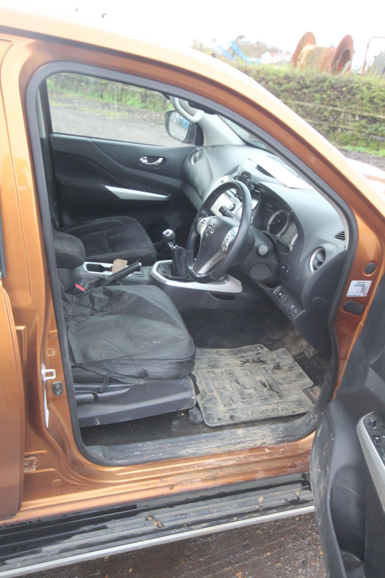 Nissan Navara NP300 manual double-cab pick-up. Registration YC16 XSY. Date of first registration - Image 62 of 80