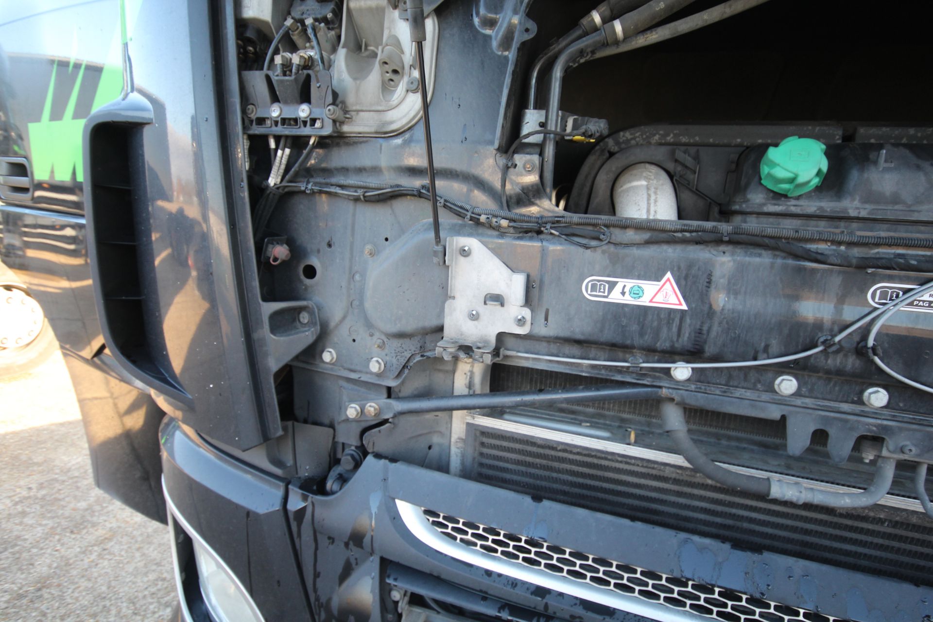 DAF XF 480 FTG 6X2 Euro 6D auto mid-lift and steer 44T unit. Registration P77 MGL. Date of first - Image 117 of 120