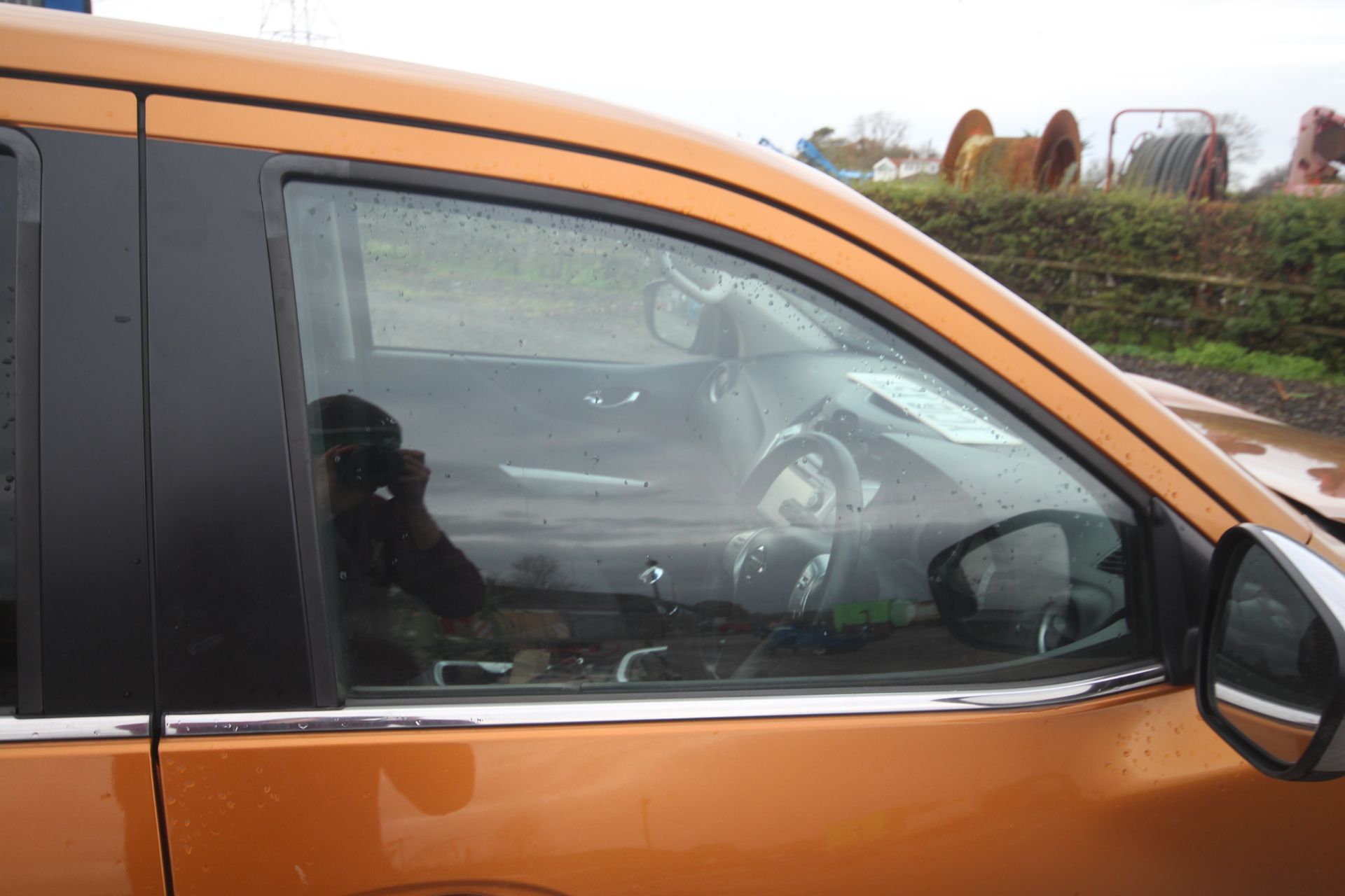 Nissan Navara NP300 manual double-cab pick-up. Registration YC16 XSY. Date of first registration - Image 45 of 80