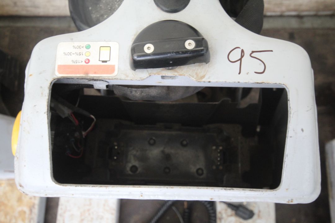 EP Equipment 1.5T electric pallet truck. 2022. With battery and charger. V RENDLESHAM - Image 5 of 15
