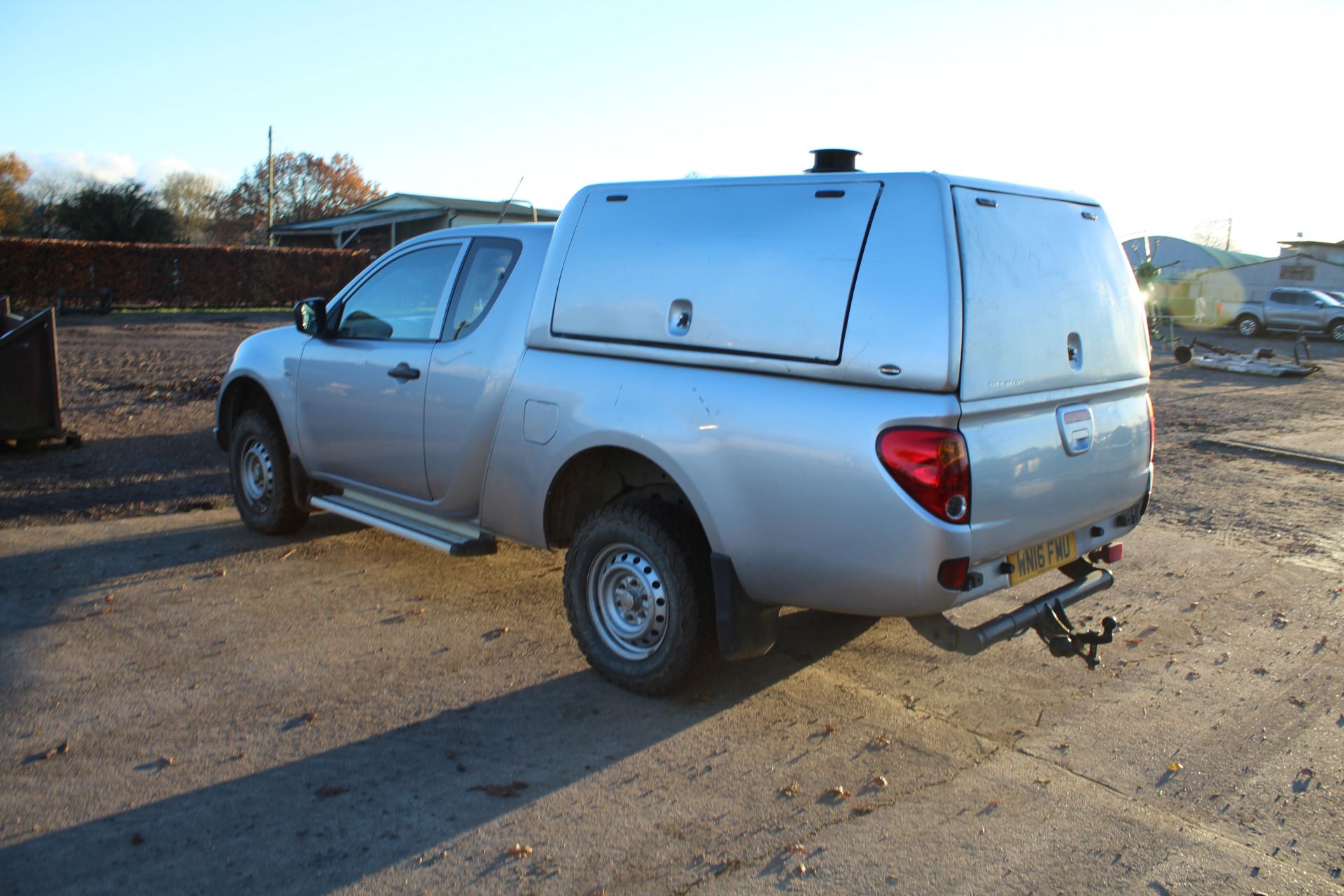 Mitsubishi L200 manual king-cab pick-up. Registration WN16 FMU. Date of first registration 14/03/ - Image 3 of 86
