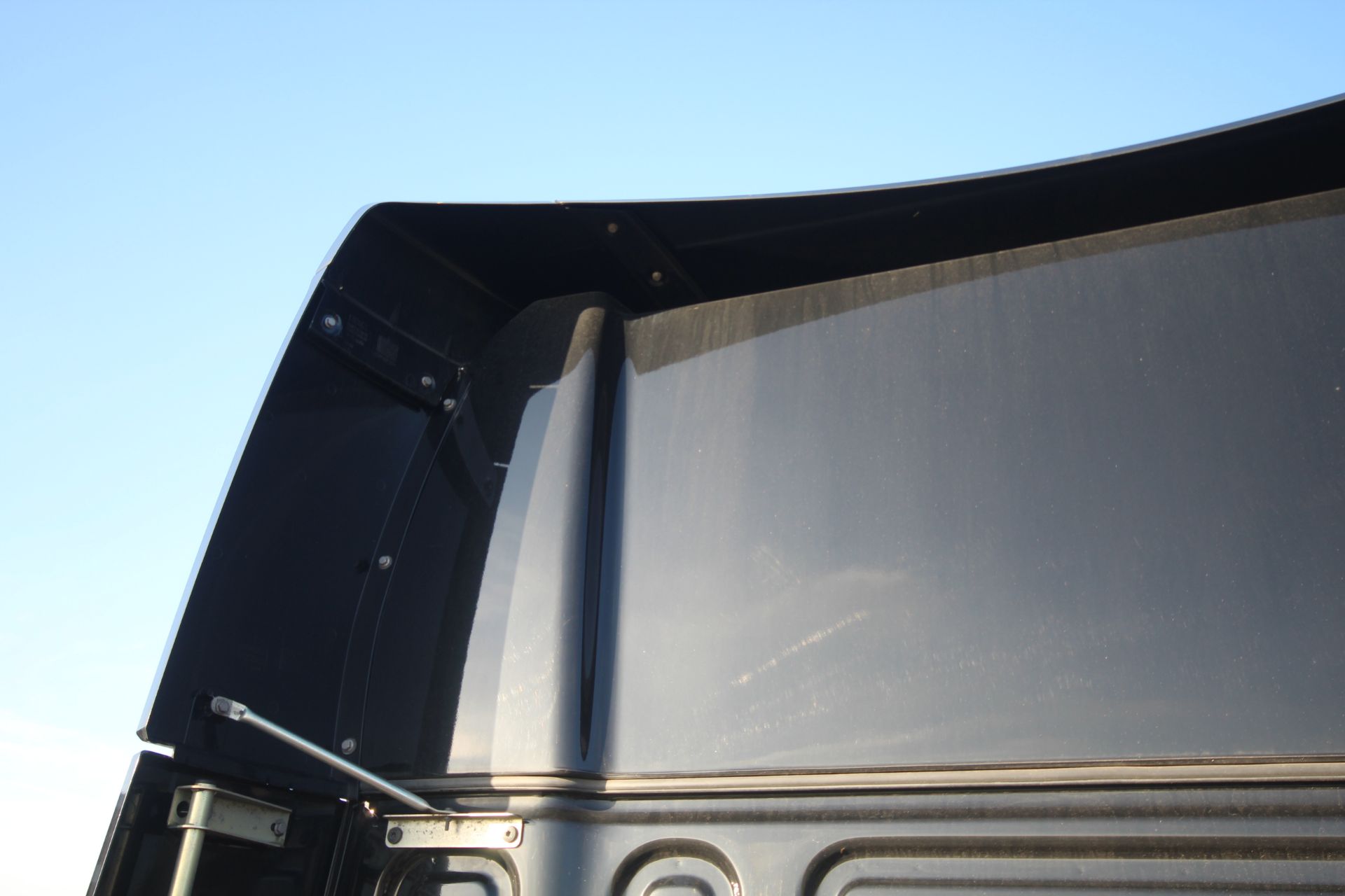 DAF XF 480 FTG 6X2 Euro 6D auto mid-lift and steer 44T unit. Registration P77 MGL. Date of first - Image 58 of 120