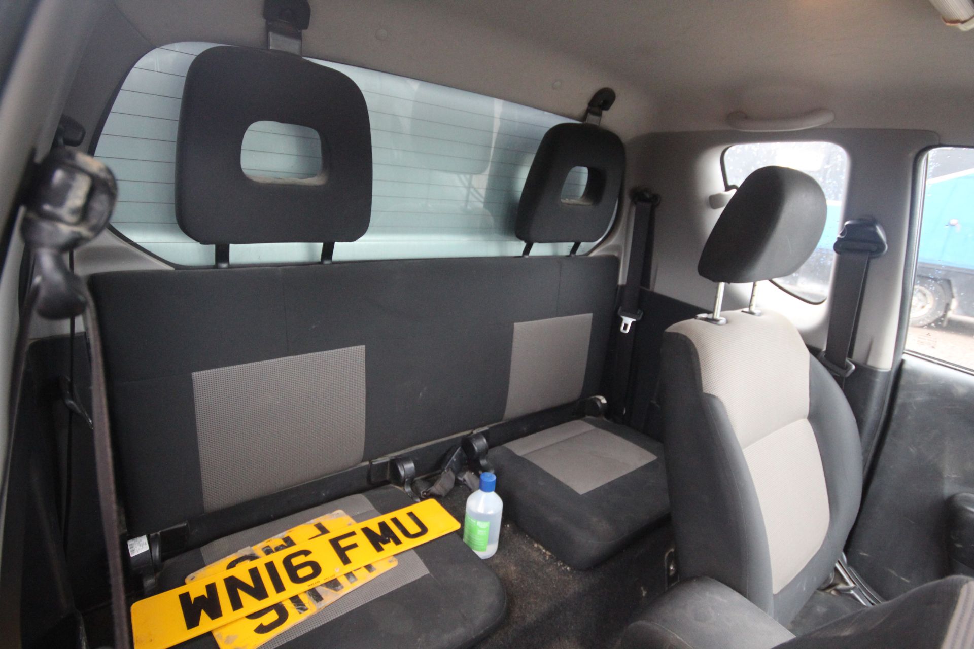 Mitsubishi L200 manual king-cab pick-up. Registration WN16 FMU. Date of first registration 14/03/ - Image 80 of 86