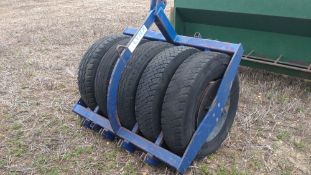 Lynx front tyre press