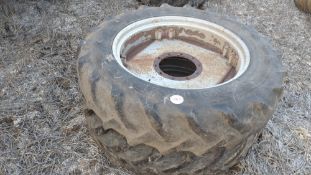 Pr JCB Fastrac wheels and tyres 10 stud centres
