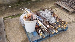 Qty Metal and Plastic electric fence posts