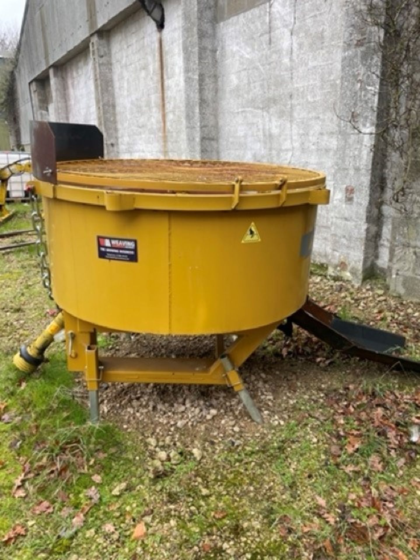 2016 Weaving PTO cement mixer - Image 2 of 3