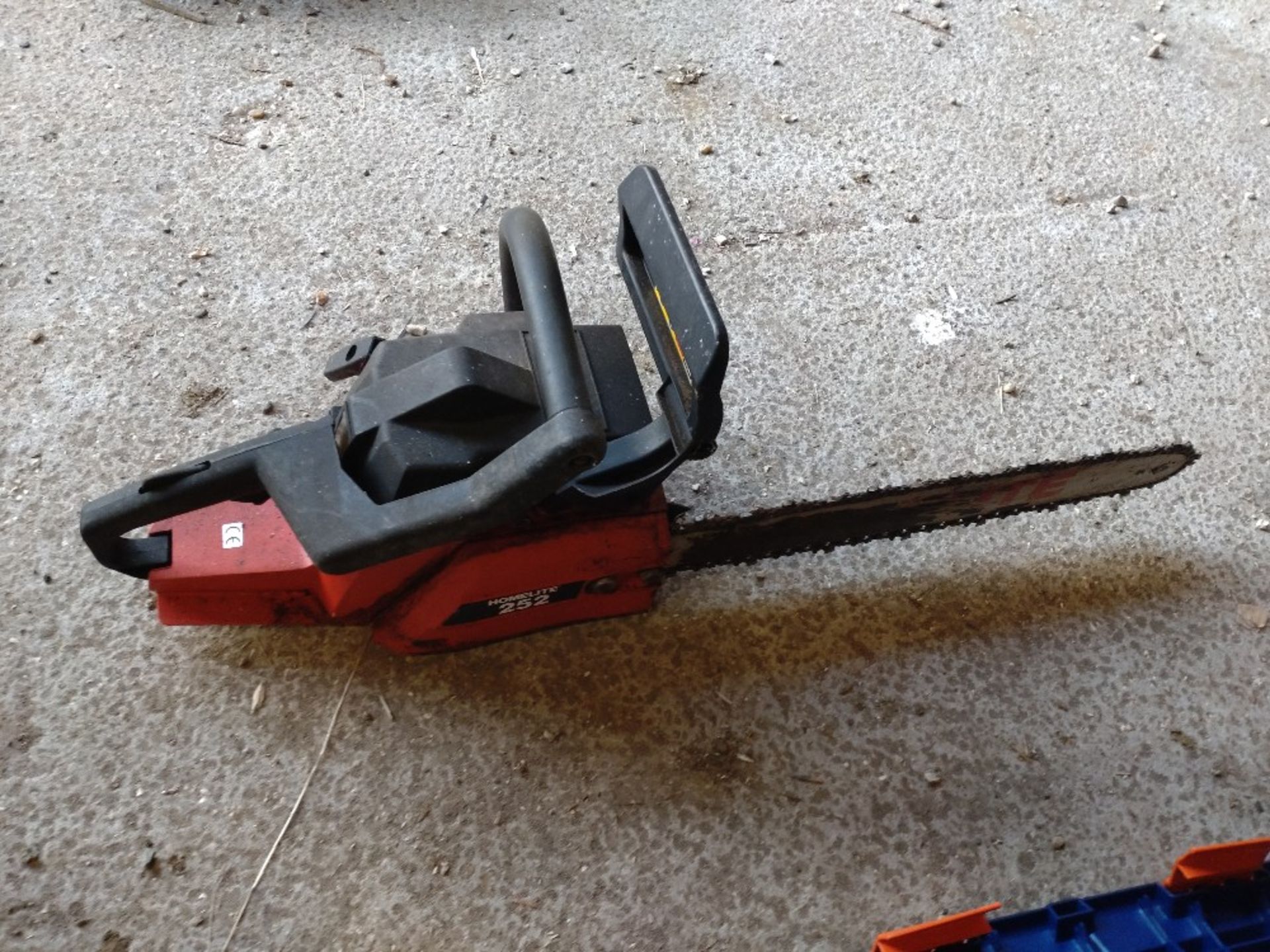 Homelite 252 chainsaw,