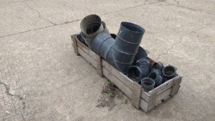 Qty Plastic pipe fittings