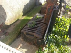 Weight frame with 16no JCB 40kg wafer weights