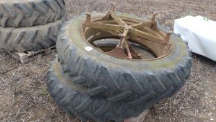 Pair of 12/38 5 star dual wheels