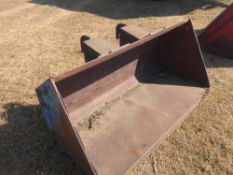 Dirt bucket with JCB Quickfit fittings