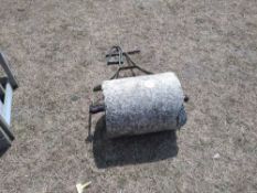 Concrete garden roller