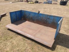 8ft Wide 3pt linkage transport box