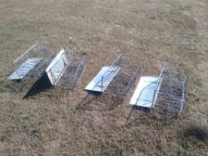 4 x Feed racks