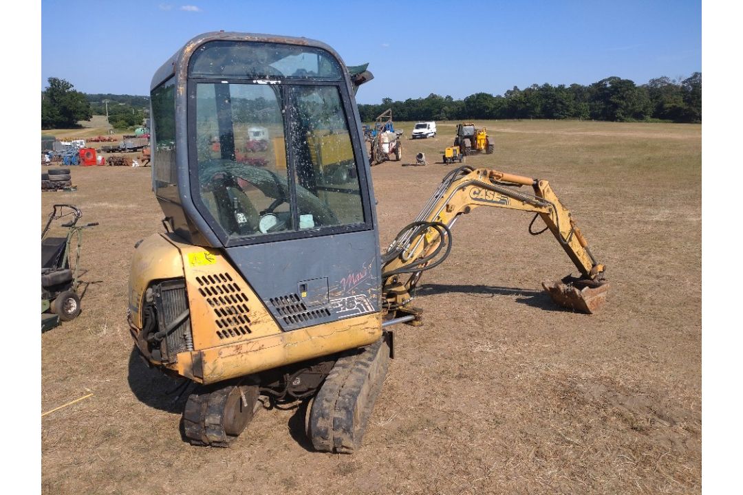 Case 15 Mini Digger - Image 3 of 3