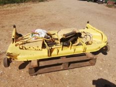 Cutting deck to fit John Deere compact tractor 4400