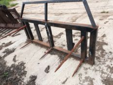 5 Tine bale spike, 2.