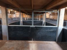 7 x Central pen dividers, 3.