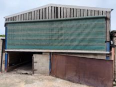 1 x Galebreaker roller blind,