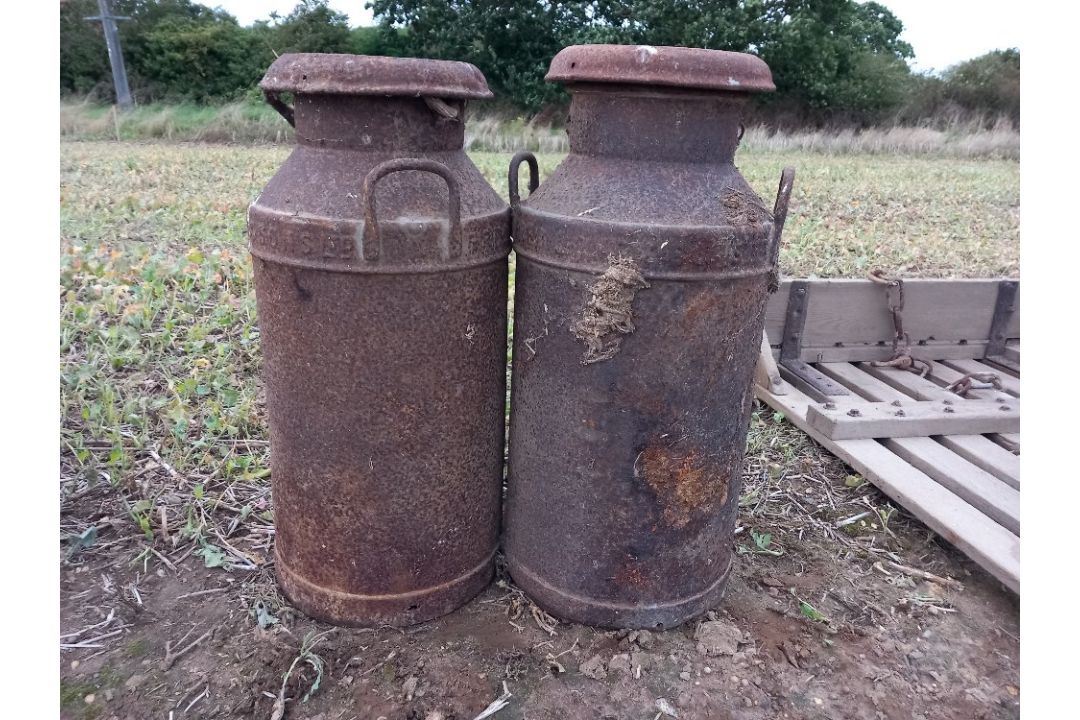 2 x Milk churns (rusty) - Image 2 of 2