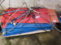 Pallet of 17 heat pads