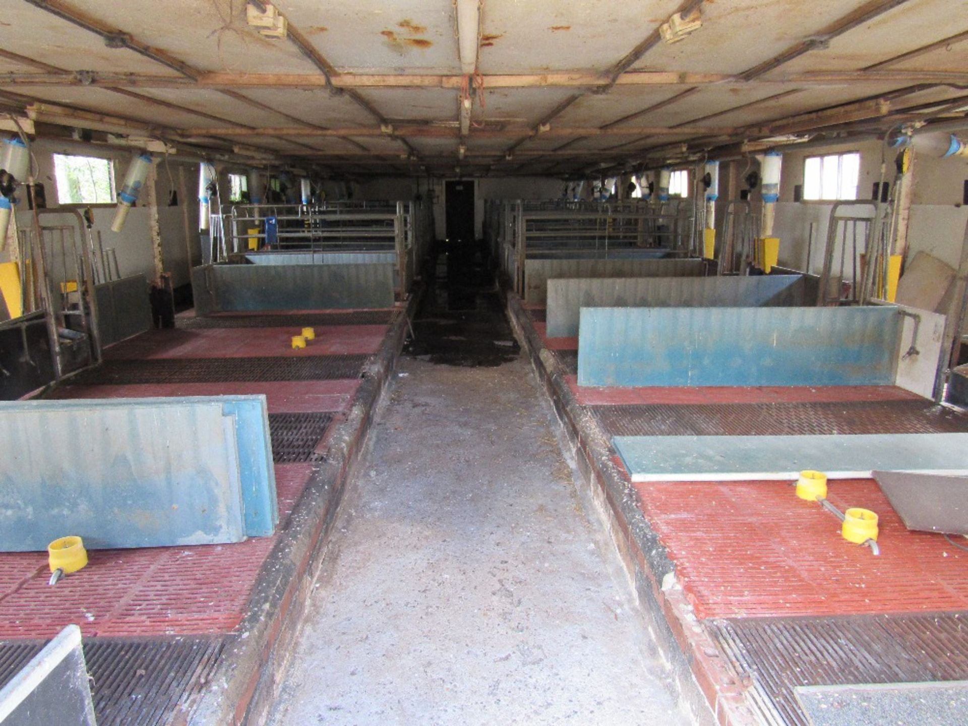 22 x Drop feed system,