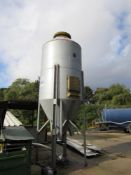 10T galvanised feed bin (capacity guide