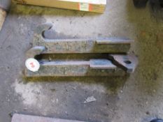 Set of Merlo brackets