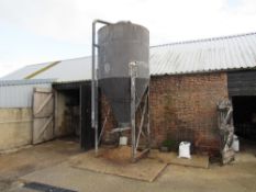 4T Black feed bin (capacity guide only)