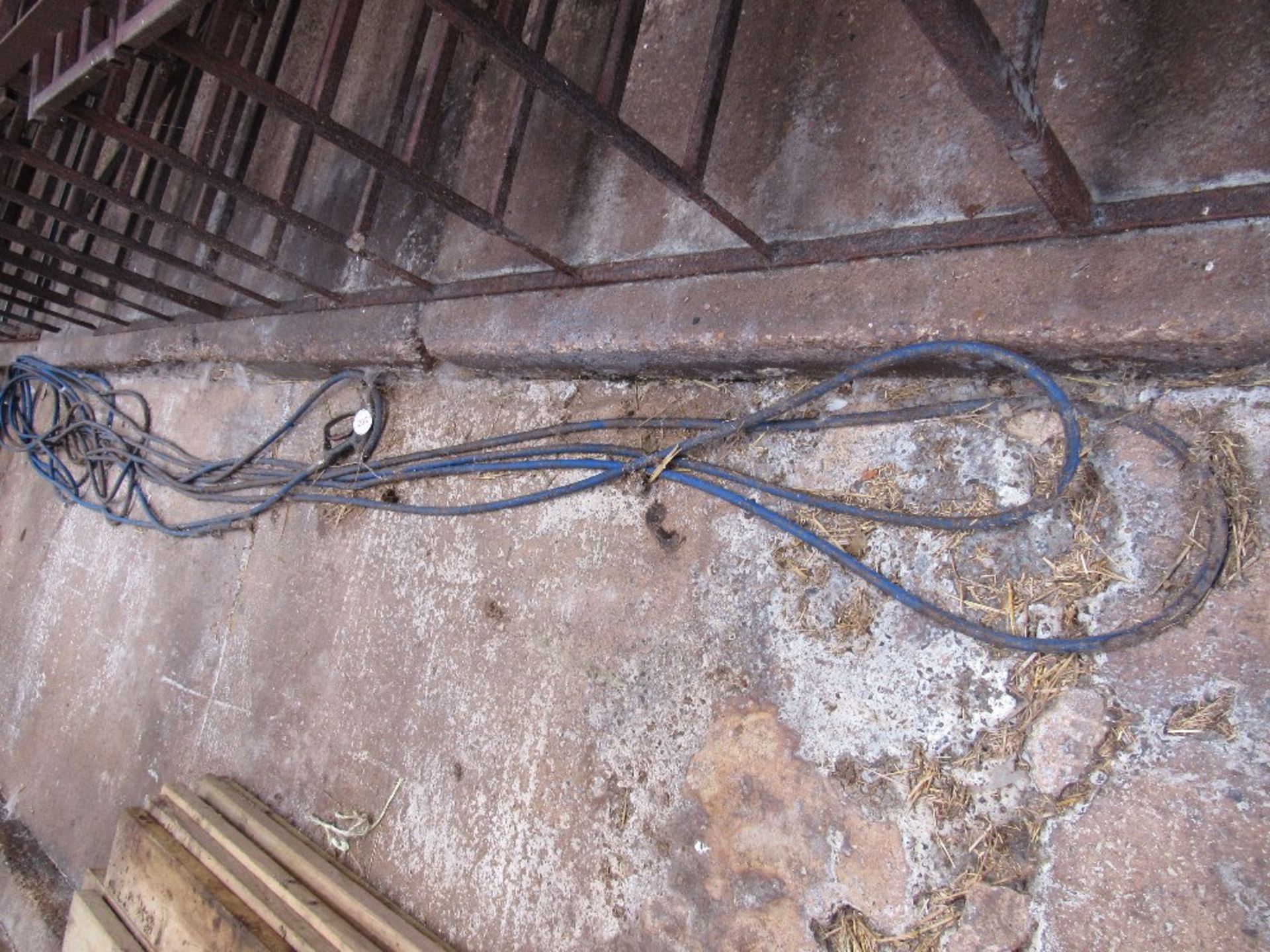 Pressure washer pipe - Image 2 of 2