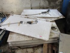 Pallet of 18 heat pads