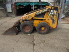 Mustang Kidd Steer Loader, 2001, model 2042,