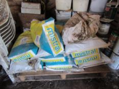 11 x Bags of Desiccant litter conditioner x 25kg and 1 x bag of Staldren x 252kg