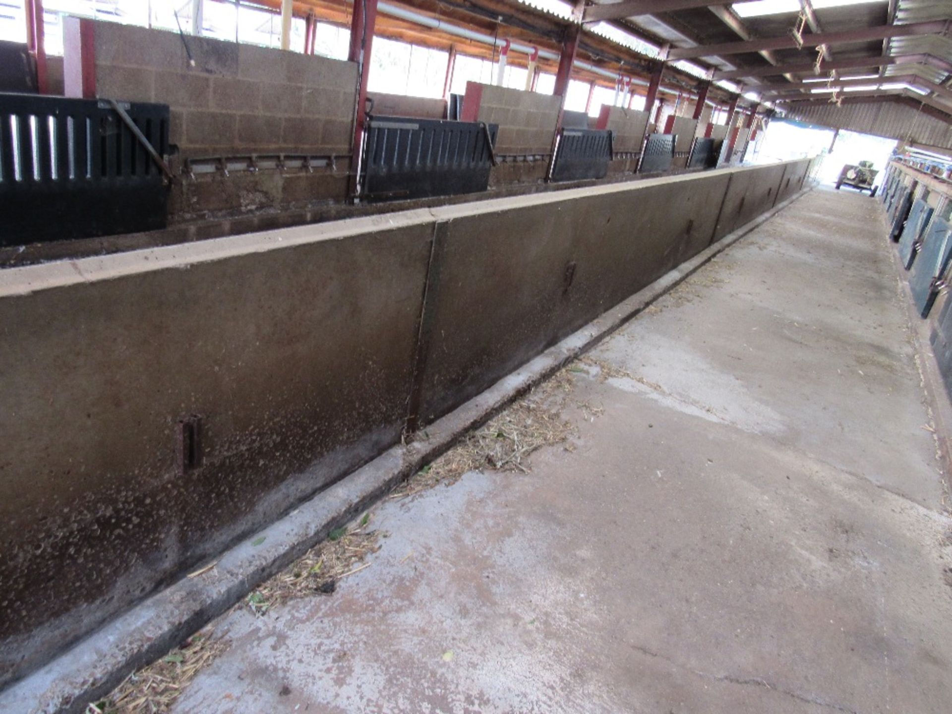 6 x Concrete panels 6. - Image 2 of 3