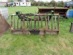 KW Farmers muck grab 2.