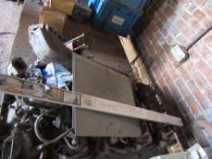 Assorted engine spares and exhaust for Ford Capre & 2 HCL and parts